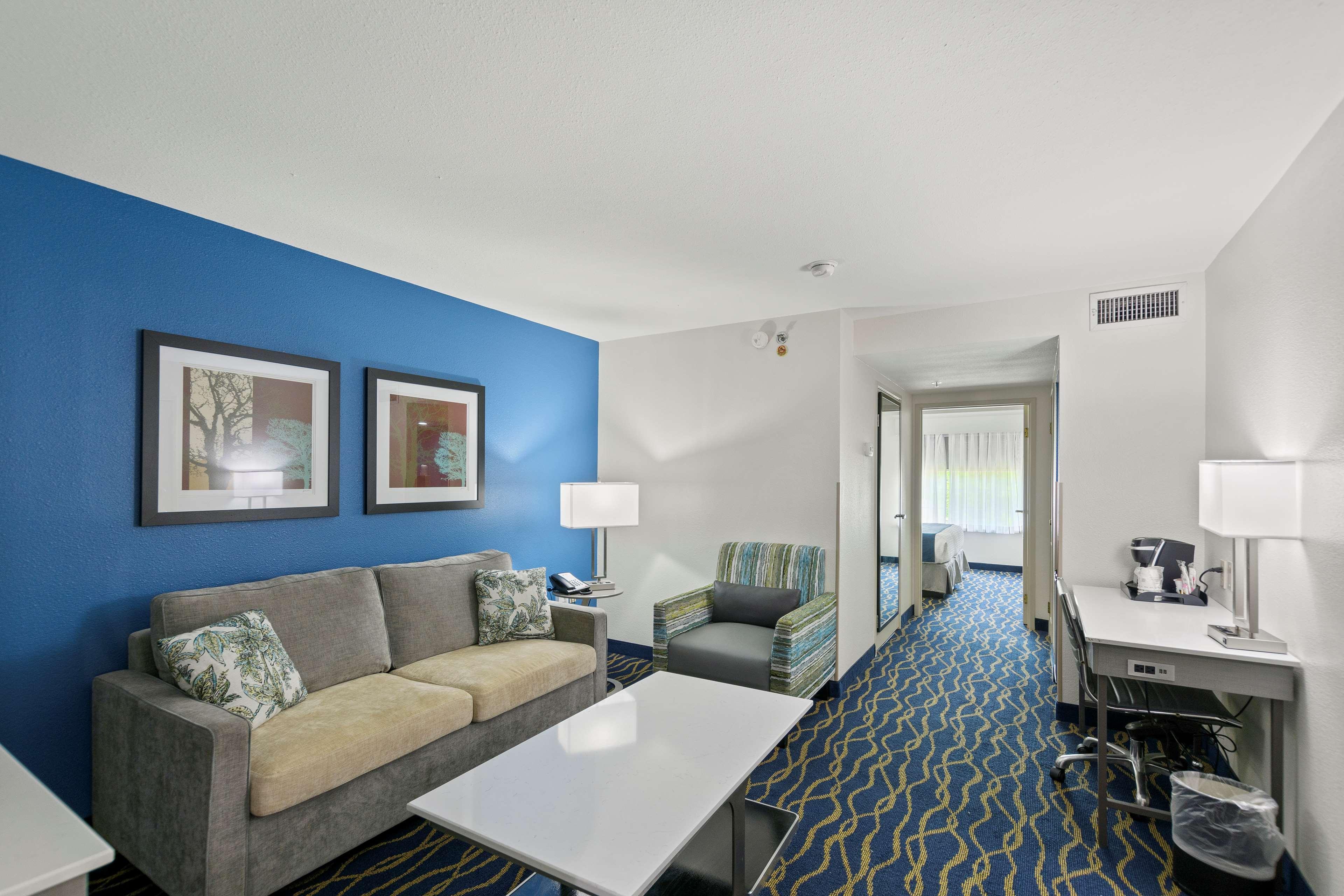 Best Western Plus Lake Lanier Gainesville Hotel&Suites Oakwood Extérieur photo
